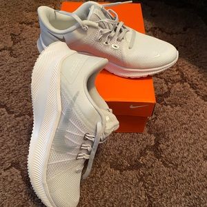 Women’s Nike sneakers